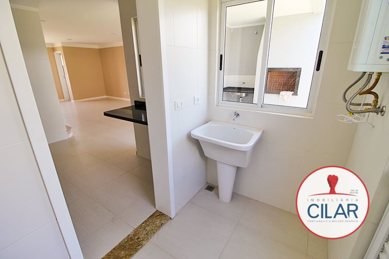 Imobiliária Cilar Vende Sobrado 3 Quartos no Guabirotuba com 216,61m², Ref. 100624.002-CILAR