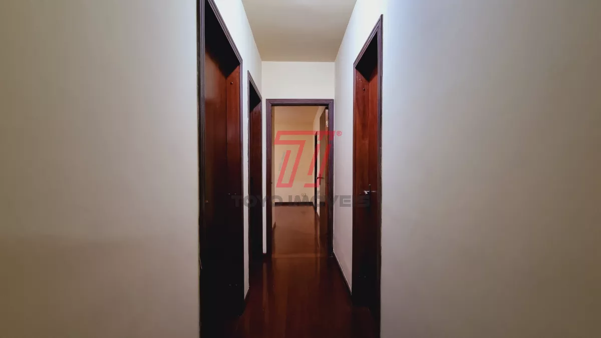 Sobrado residencial e comercial à venda, com 318,90 m² por R$ 900.000,00 - Xaxim - Curitiba/PR