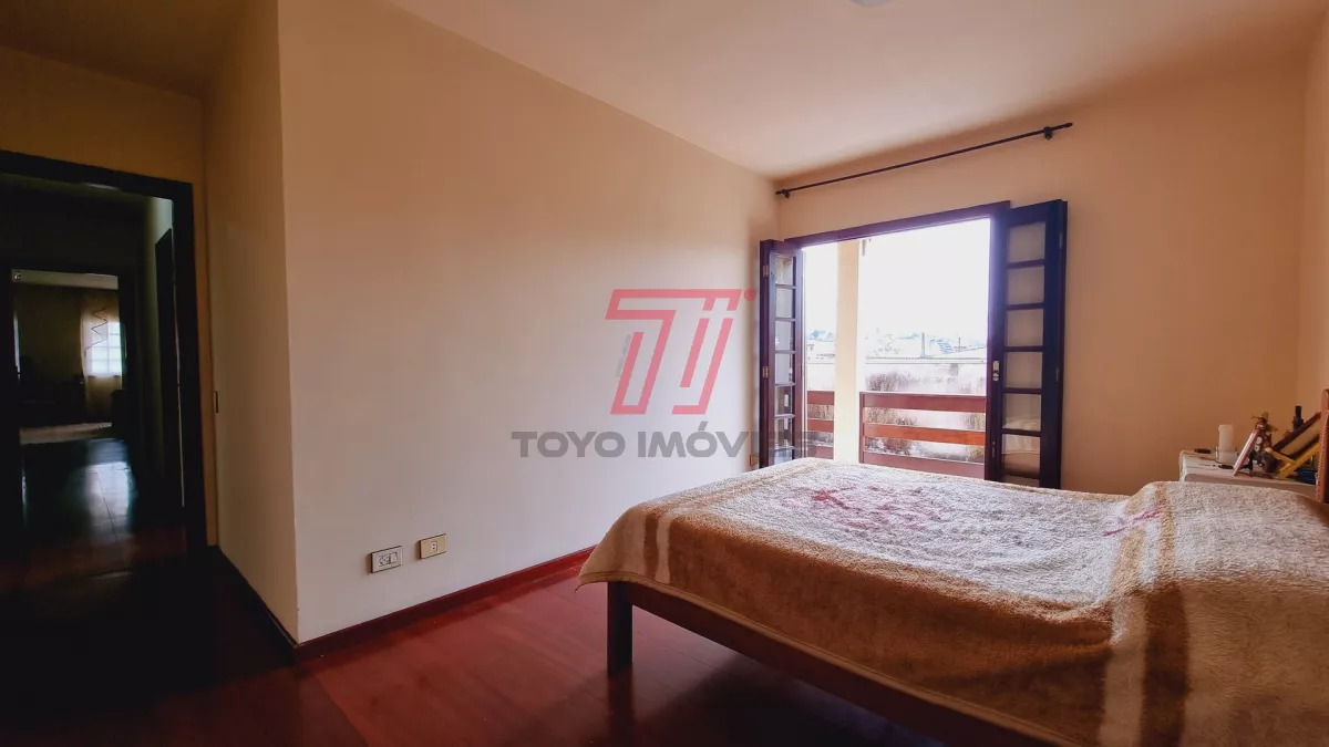Sobrado residencial e comercial à venda, com 318,90 m² por R$ 900.000,00 - Xaxim - Curitiba/PR