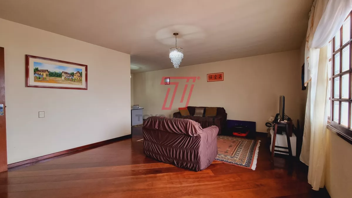 Sobrado residencial e comercial à venda, com 318,90 m² por R$ 900.000,00 - Xaxim - Curitiba/PR