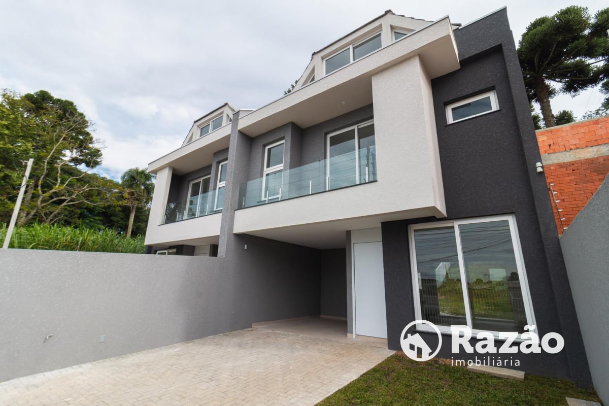 SOBRADO COM 3 SUÍTES - ÁREA TOTAL 184,90m² - SANTA FELICIDADE - REF 5997