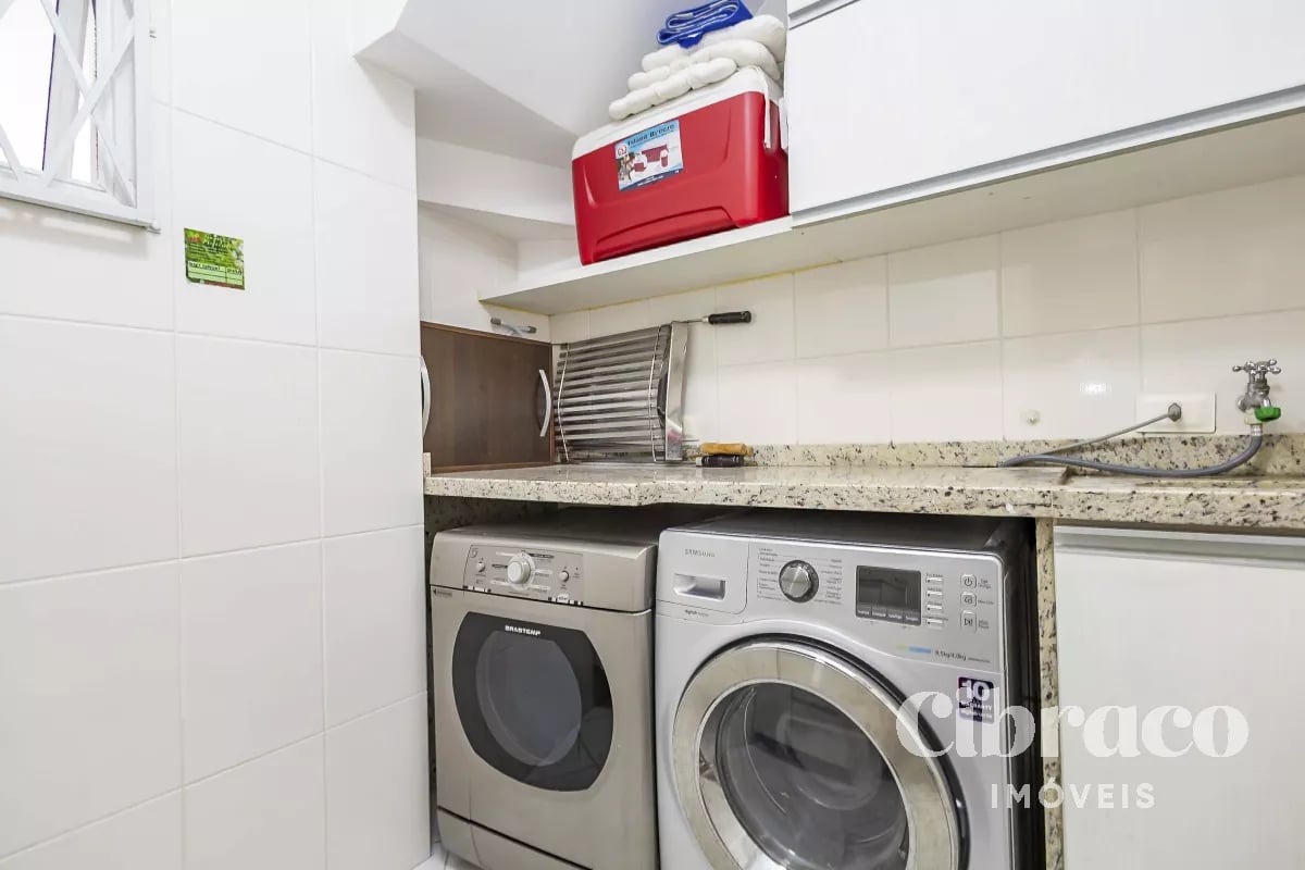 Sobrado com 190m² no Bacacheri