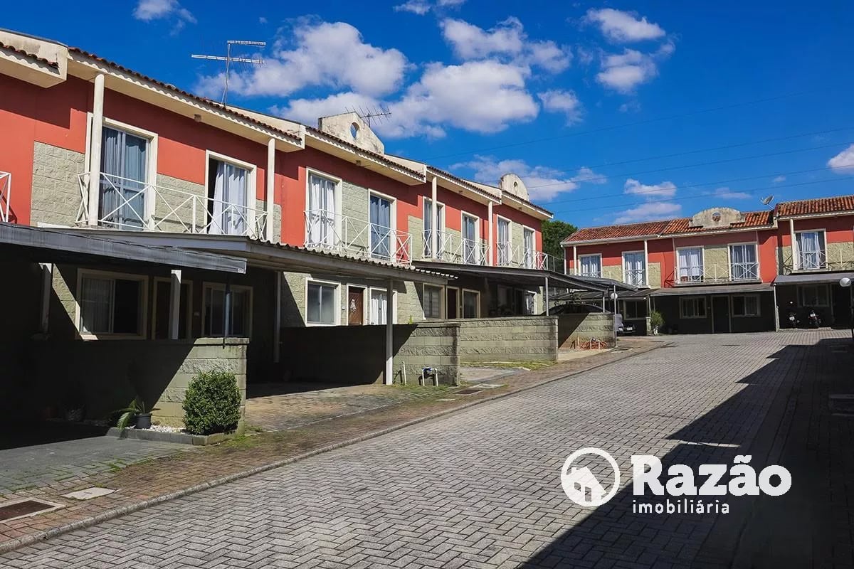 SOBRADO COM 3 QUARTOS - ÁREA TOTAL 76,56 m² - BARREIRINHA - REF 6002