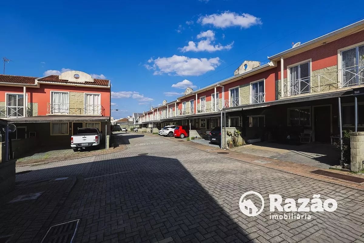 SOBRADO COM 3 QUARTOS - ÁREA TOTAL 76,56 m² - BARREIRINHA - REF 6002