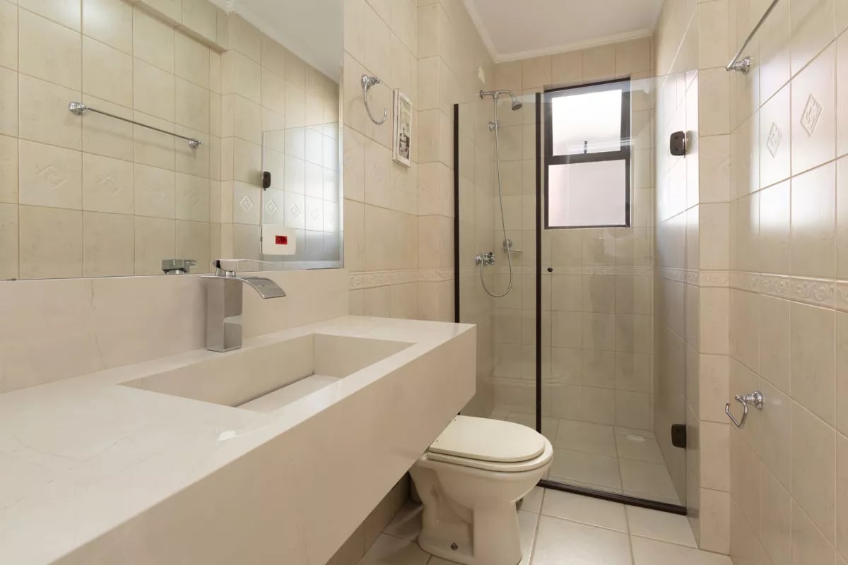 Apartamento BIGORRILHO com 181,30m²
