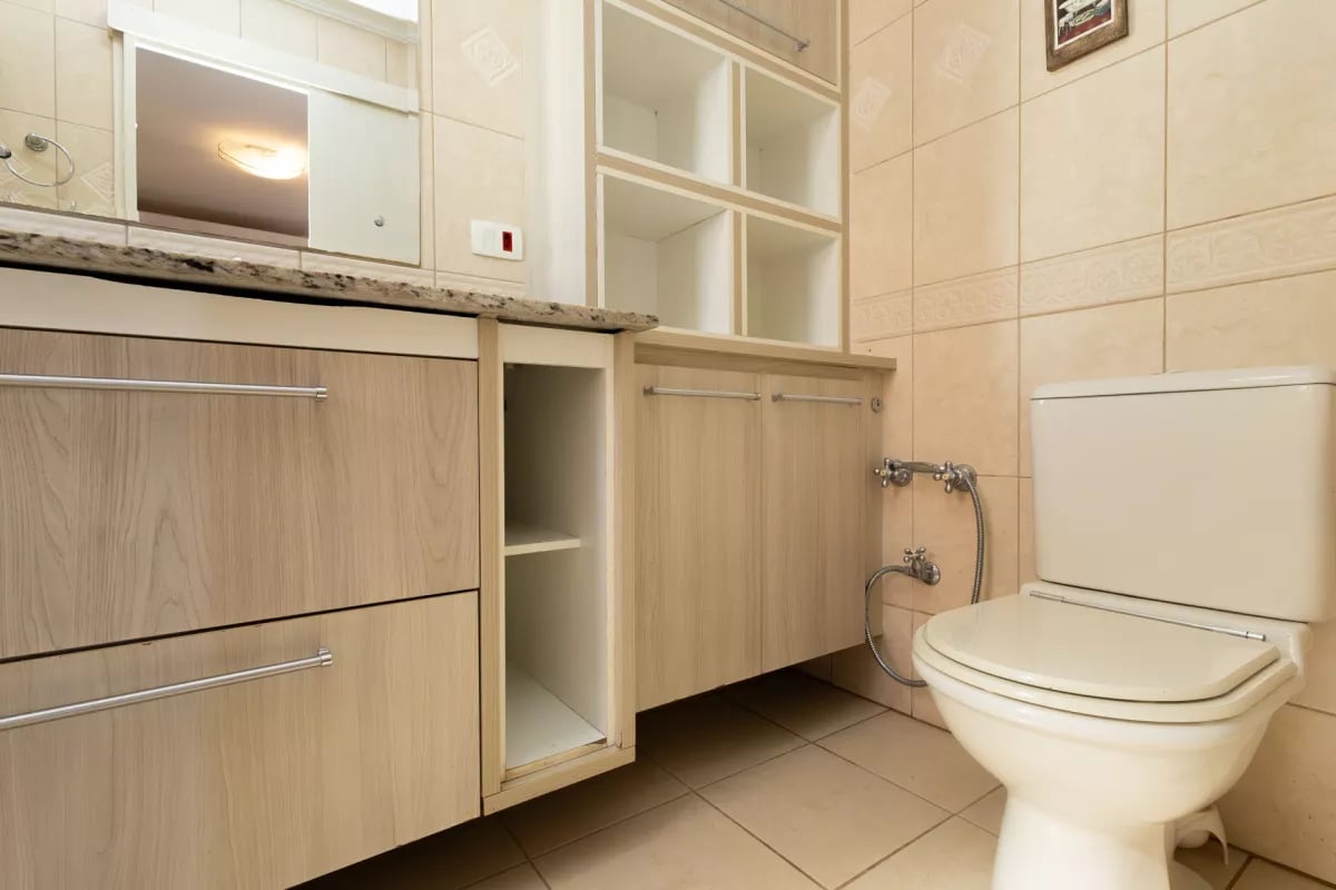 Apartamento BIGORRILHO com 181,30m²