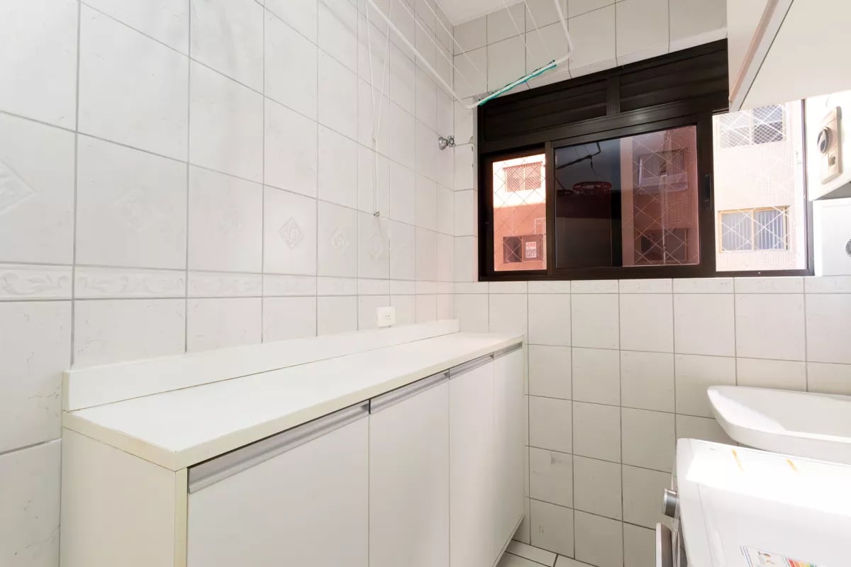 Apartamento BIGORRILHO com 181,30m²