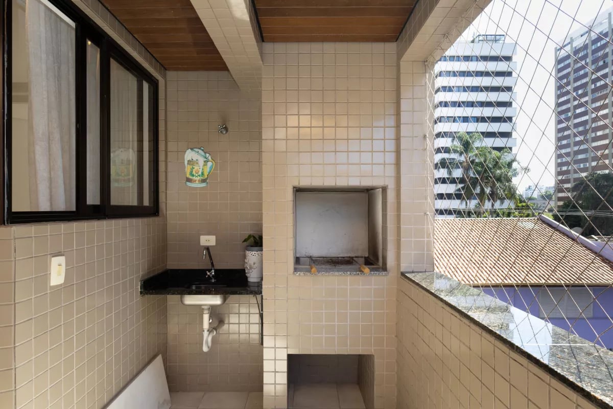 Apartamento BIGORRILHO com 181,30m²