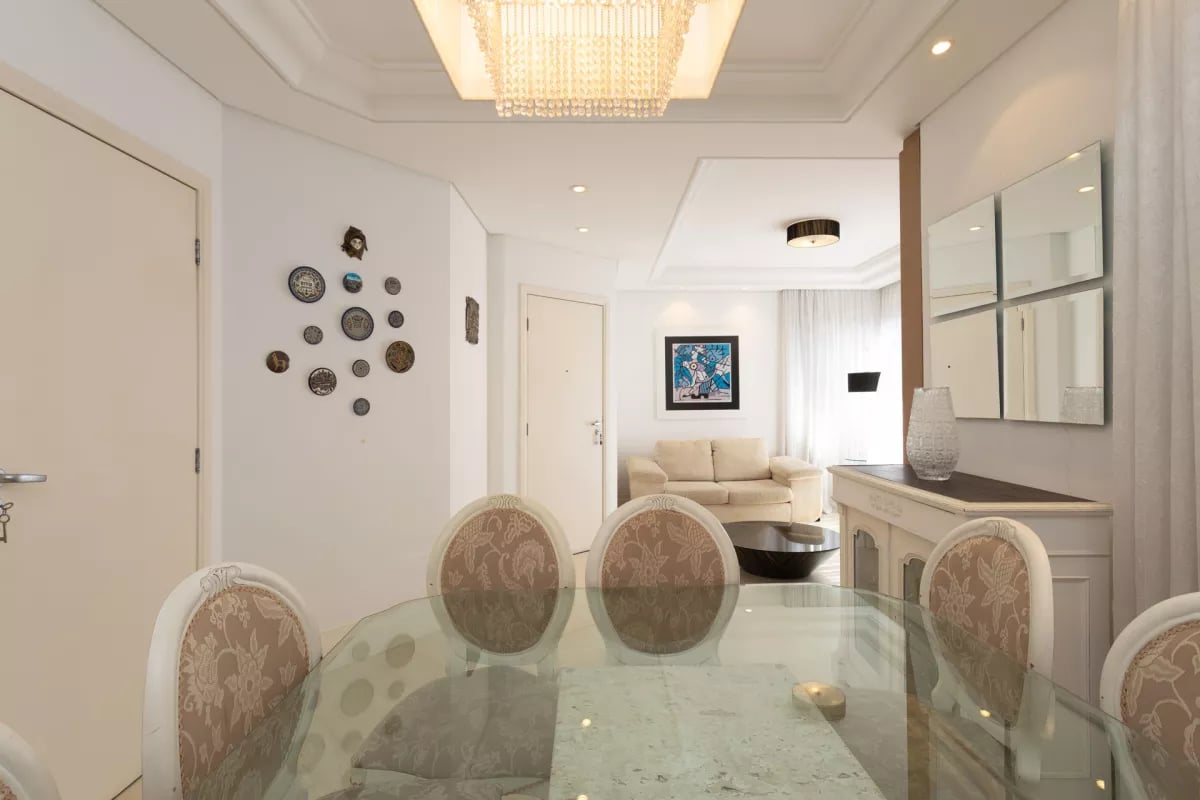 Apartamento BIGORRILHO com 181,30m²