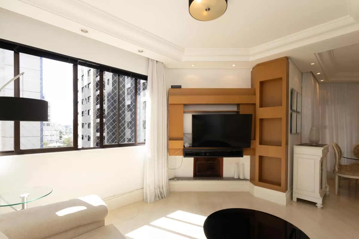 Apartamento BIGORRILHO com 181,30m²