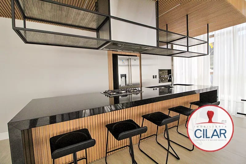 Imobiliária Cilar Vende Apartamento Duplex, 2 Suítes, 3 vagas, no Batel com 205,79m², Ref. 100836.001-CILAR