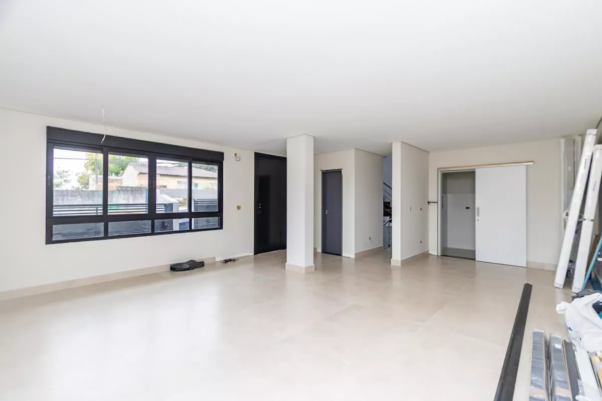Sobrado Triplex no Uberaba