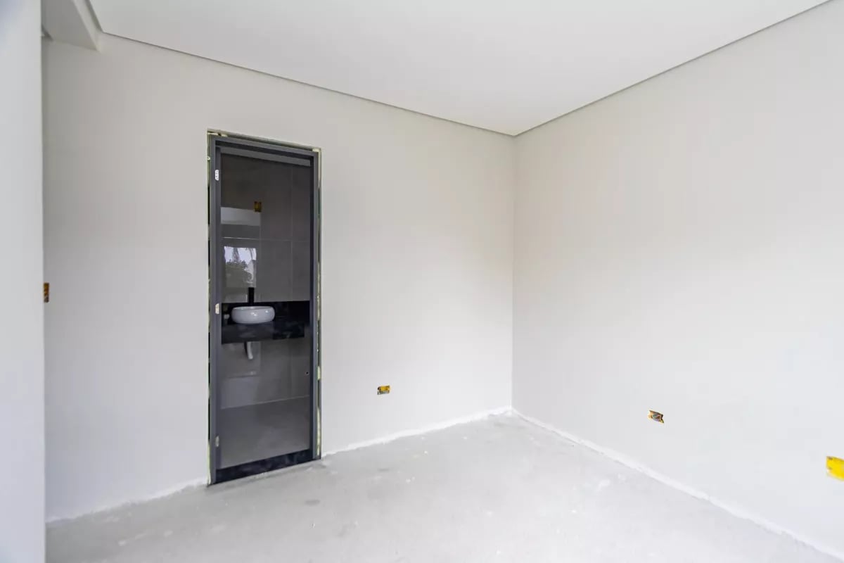 Sobrado Triplex no Uberaba