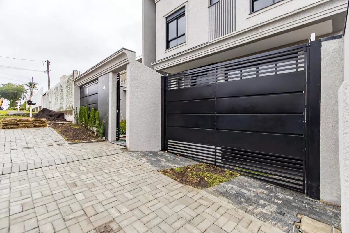Sobrado Triplex no Uberaba