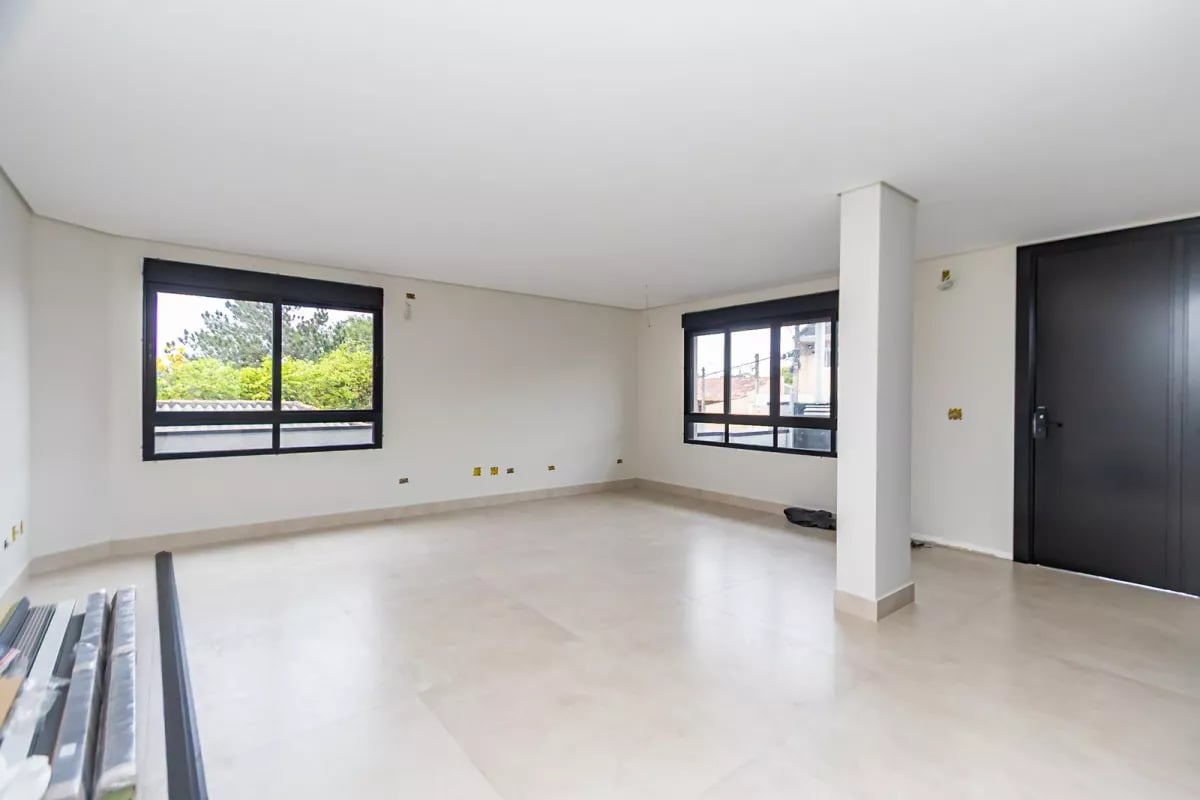 Sobrado Triplex no Uberaba