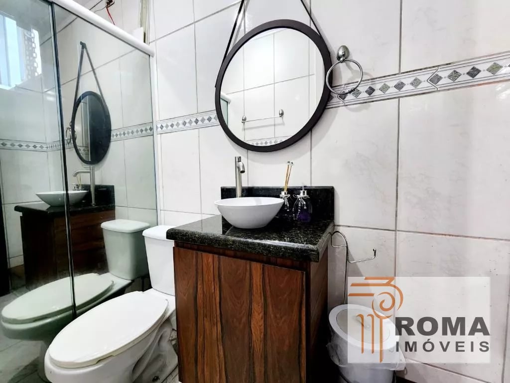 SOBRADO TRIPLEX SEMIMOBILIADO EM CONDOMÍNIO!