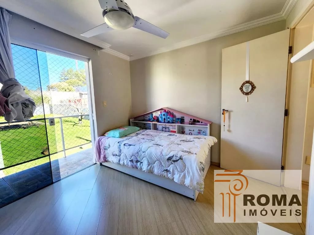 SOBRADO TRIPLEX SEMIMOBILIADO EM CONDOMÍNIO!