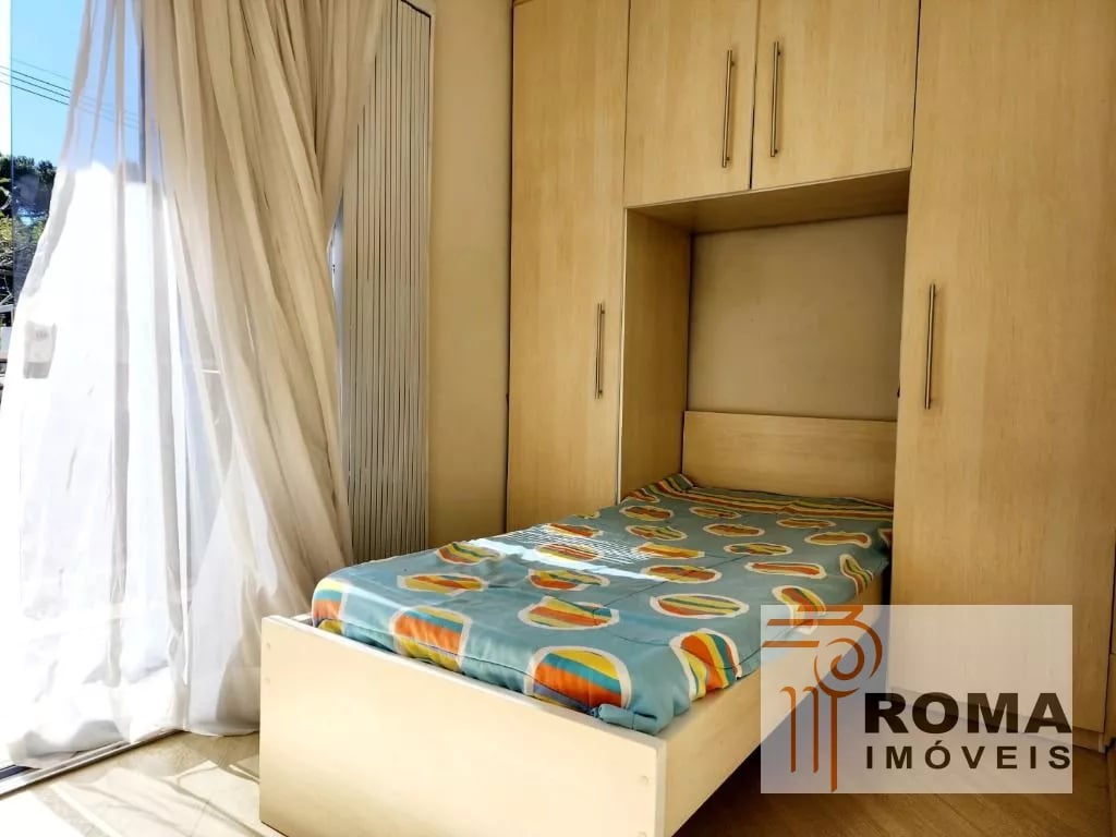 SOBRADO TRIPLEX SEMIMOBILIADO EM CONDOMÍNIO!