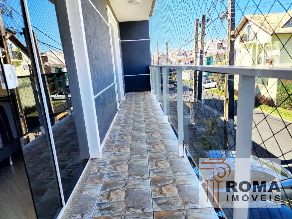 SOBRADO TRIPLEX SEMIMOBILIADO EM CONDOMÍNIO!