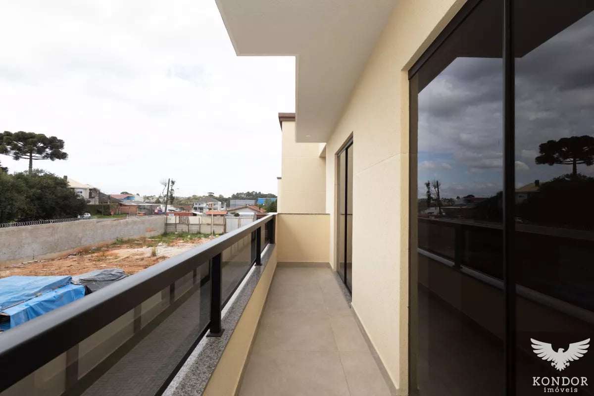 Sobrado em SANTA FELICIDADE com 147,31²