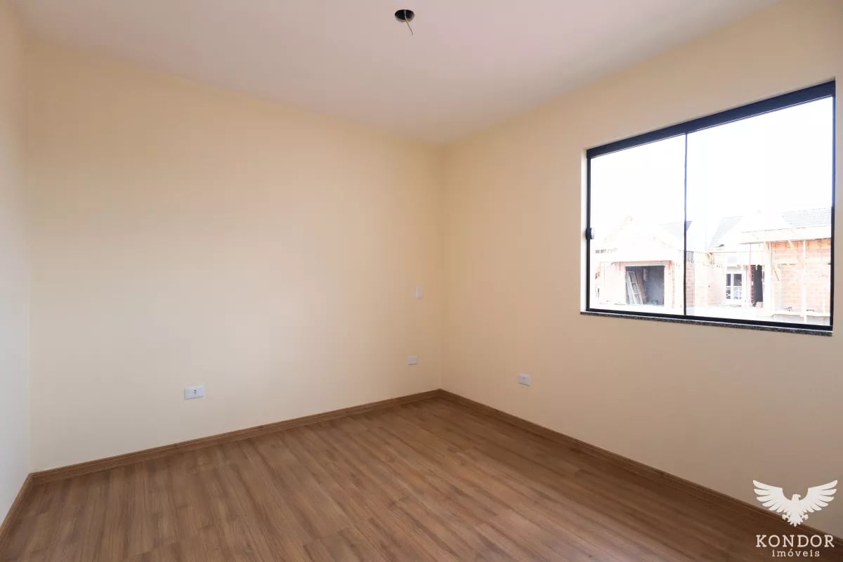 Sobrado em SANTA FELICIDADE com 147,31²