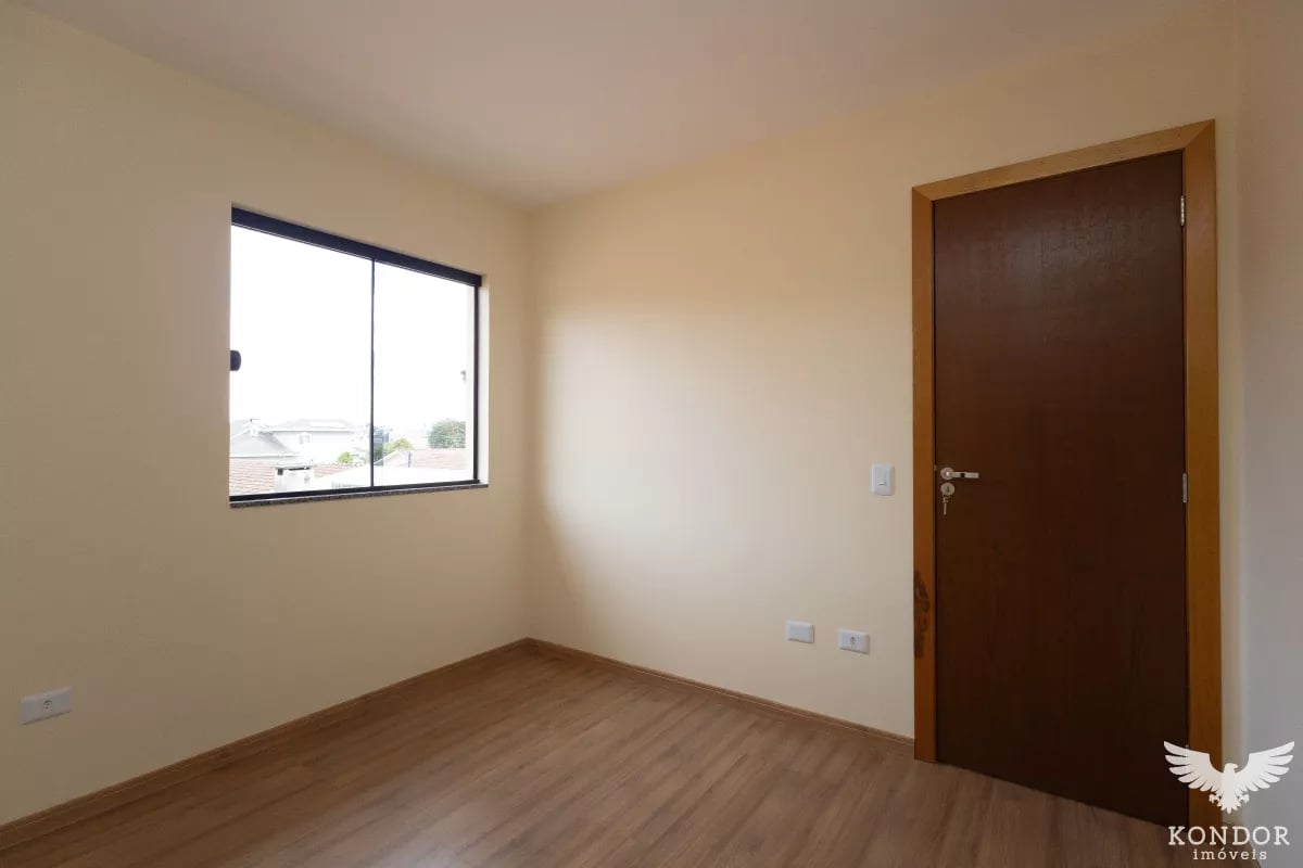 Sobrado em SANTA FELICIDADE com 147,31²