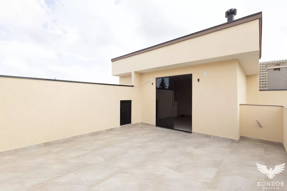 Sobrado em SANTA FELICIDADE com 147,31²