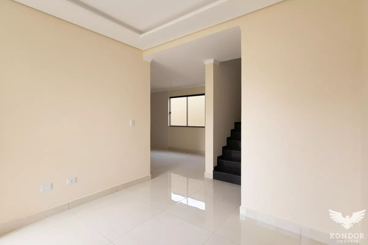 Sobrado em SANTA FELICIDADE com 147,31²