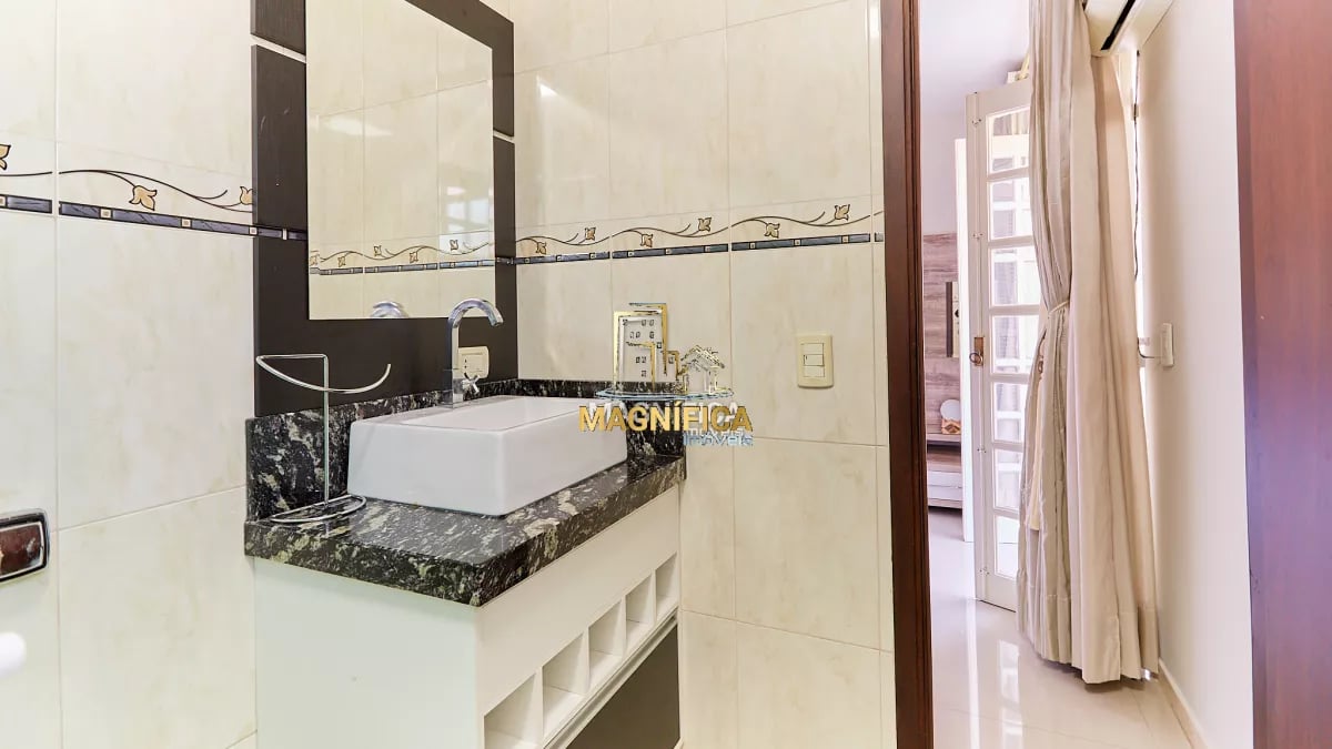Sobrado no Vista Alegre de 150 m² com 3 quartos - V860JE01.-MAG