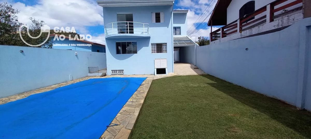 Sobrado 300m² com 4 quartos no Cajuru - Curitiba/PR