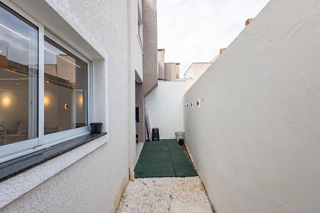 Sobrado com 3 dormitórios à venda, 120 m² por R$ 848.000,00 - Campo Comprido - Curitiba/PR