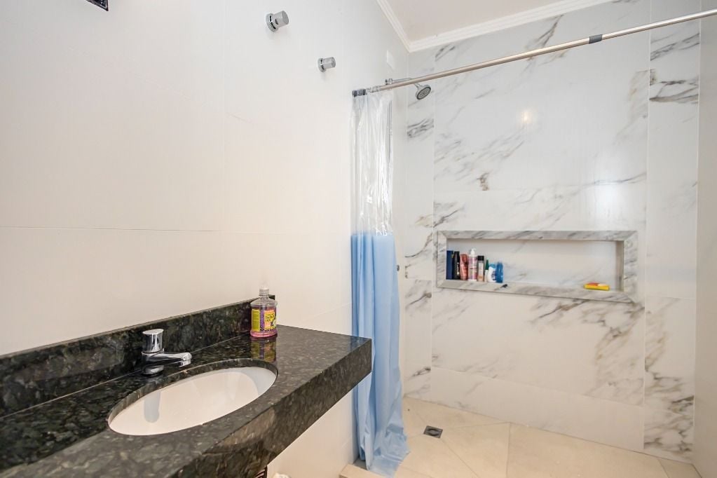 Sobrado com 3 dormitórios à venda, 120 m² por R$ 848.000,00 - Campo Comprido - Curitiba/PR
