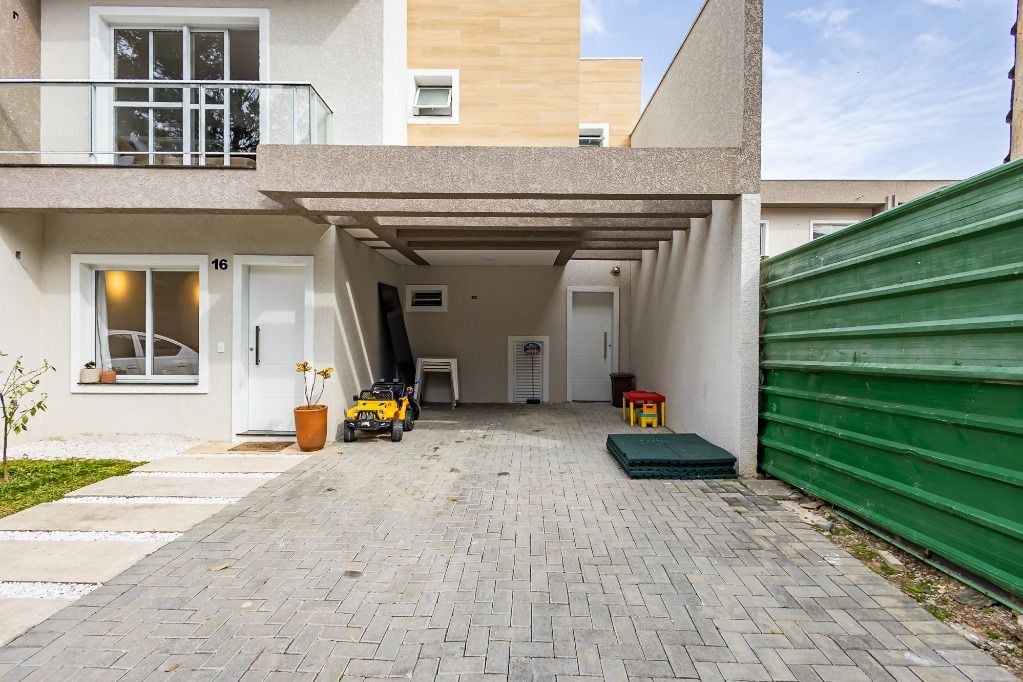 Sobrado com 3 dormitórios à venda, 120 m² por R$ 848.000,00 - Campo Comprido - Curitiba/PR