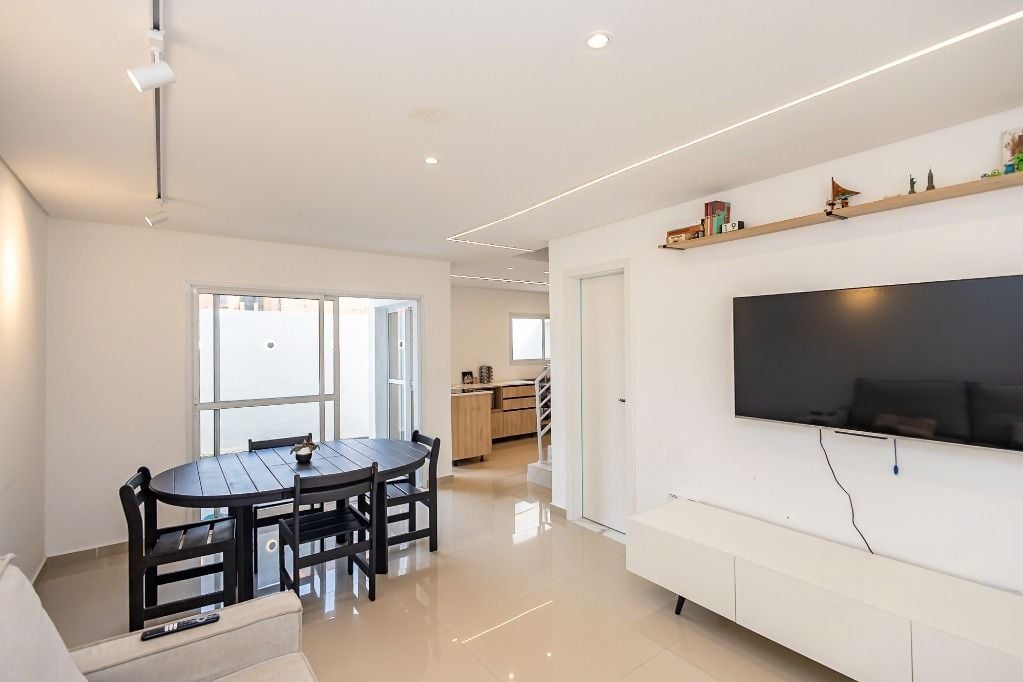 Sobrado com 3 dormitórios à venda, 120 m² por R$ 848.000,00 - Campo Comprido - Curitiba/PR