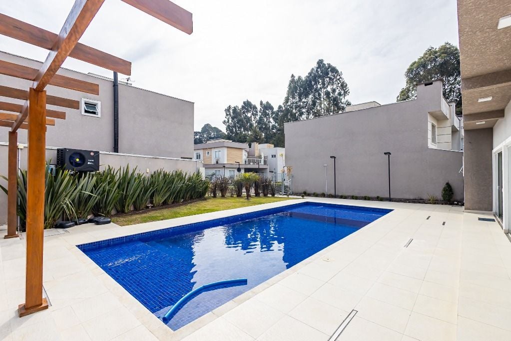 Sobrado com 3 dormitórios à venda, 120 m² por R$ 848.000,00 - Campo Comprido - Curitiba/PR