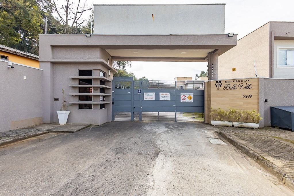 Sobrado com 3 dormitórios à venda, 120 m² por R$ 848.000,00 - Campo Comprido - Curitiba/PR