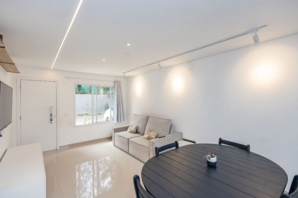 Sobrado com 3 dormitórios à venda, 120 m² por R$ 848.000,00 - Campo Comprido - Curitiba/PR