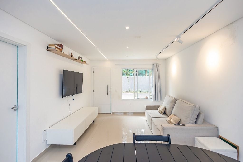 Sobrado com 3 dormitórios à venda, 120 m² por R$ 848.000,00 - Campo Comprido - Curitiba/PR