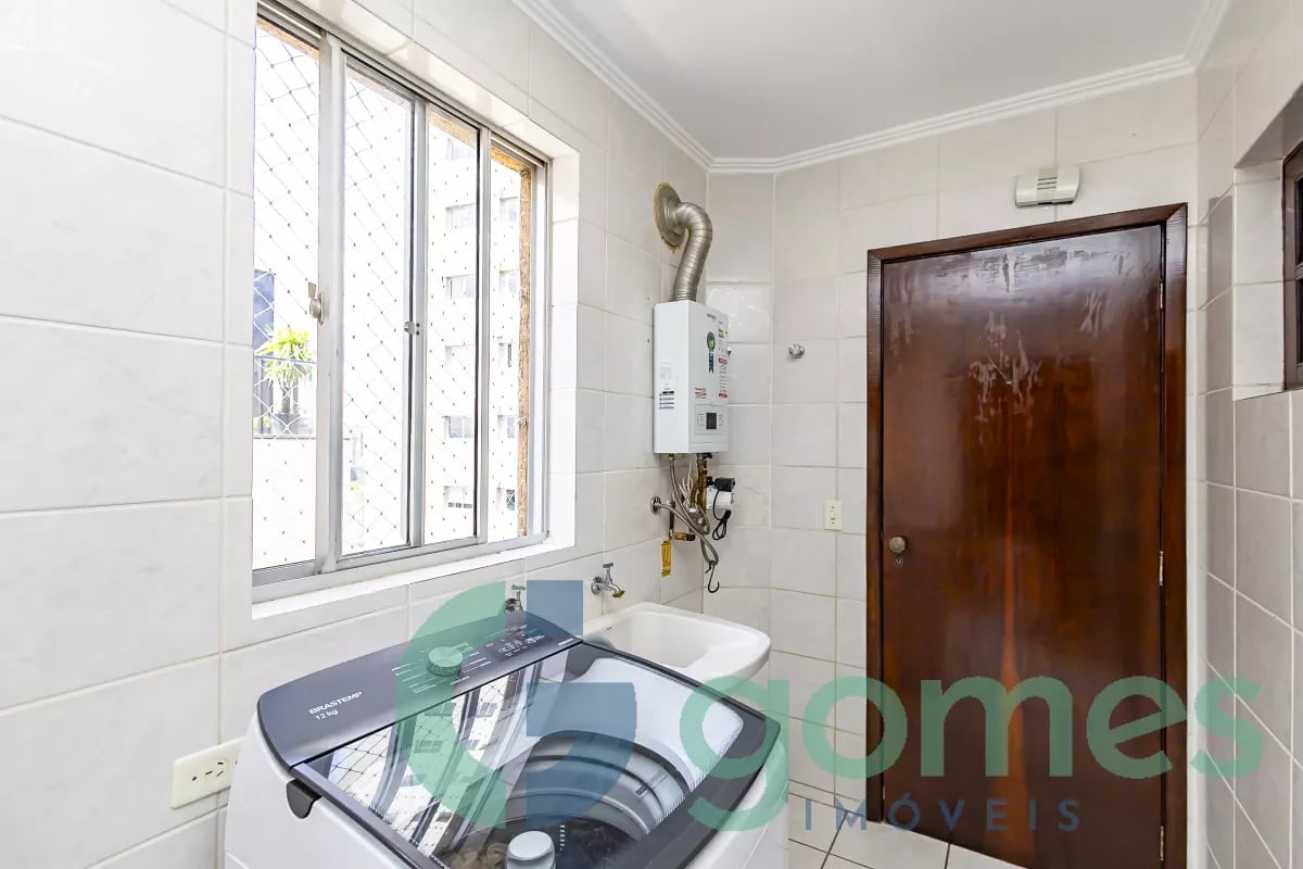 Apartamento com 3 dormitórios à venda com 164,73m² no Água Verde