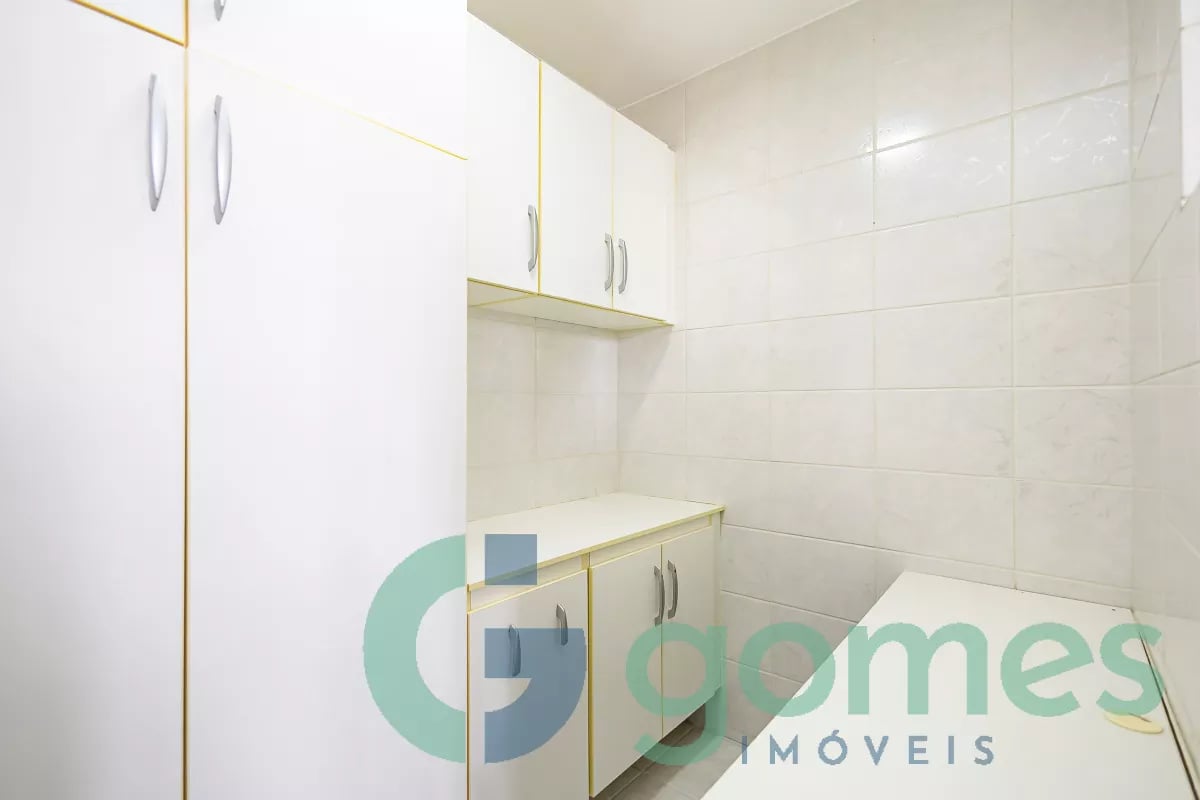 Apartamento com 3 dormitórios à venda com 164,73m² no Água Verde