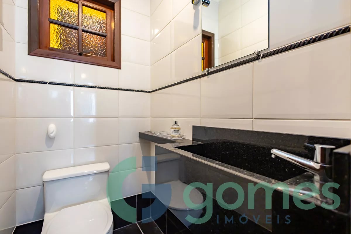 Apartamento com 3 dormitórios à venda com 164,73m² no Água Verde