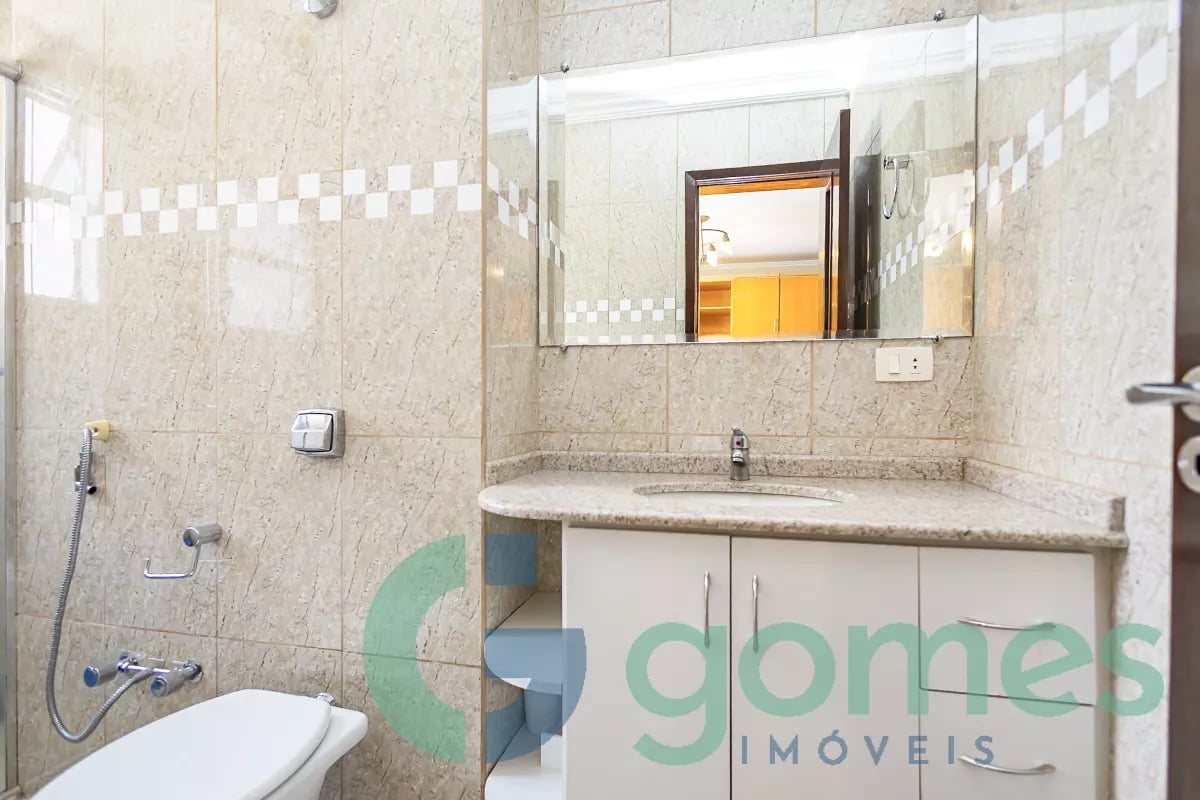 Apartamento com 3 dormitórios à venda com 164,73m² no Água Verde