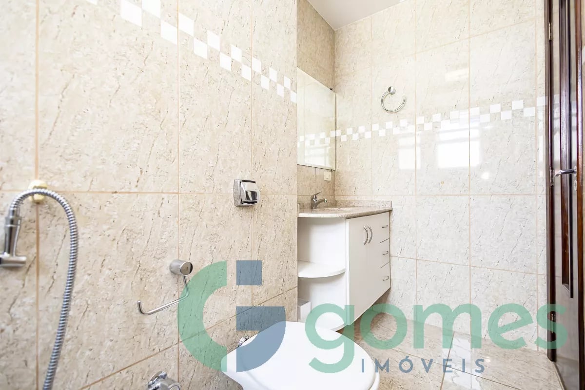 Apartamento com 3 dormitórios à venda com 164,73m² no Água Verde