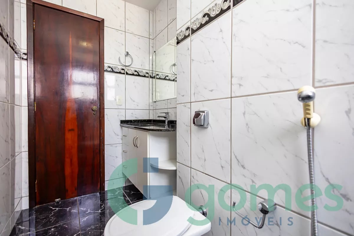 Apartamento com 3 dormitórios à venda com 164,73m² no Água Verde