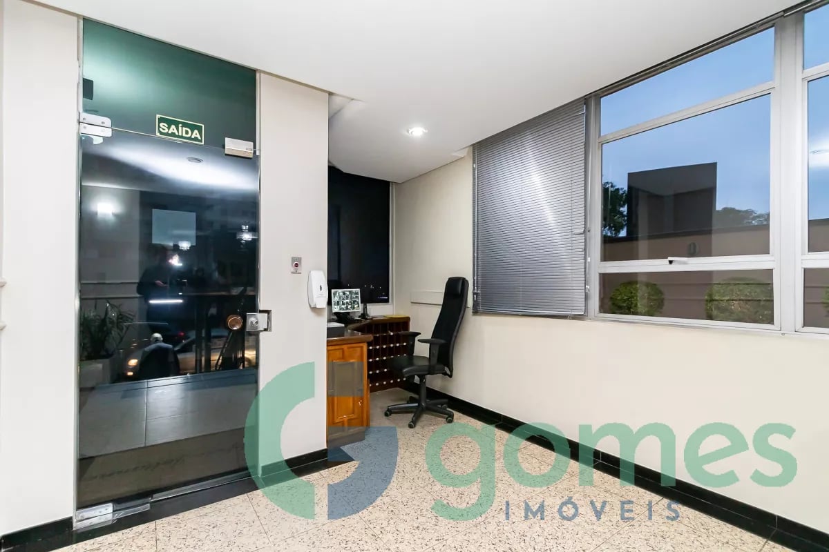 Apartamento com 3 dormitórios à venda com 164,73m² no Água Verde