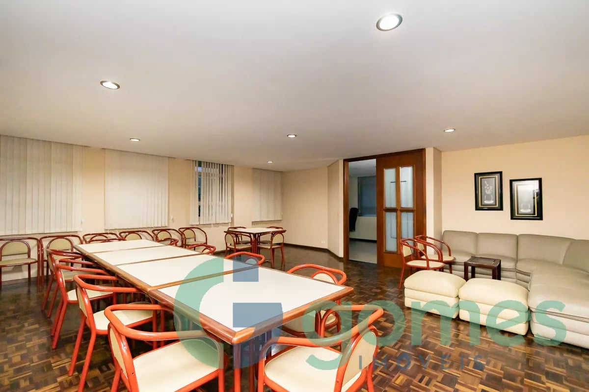 Apartamento com 3 dormitórios à venda com 164,73m² no Água Verde