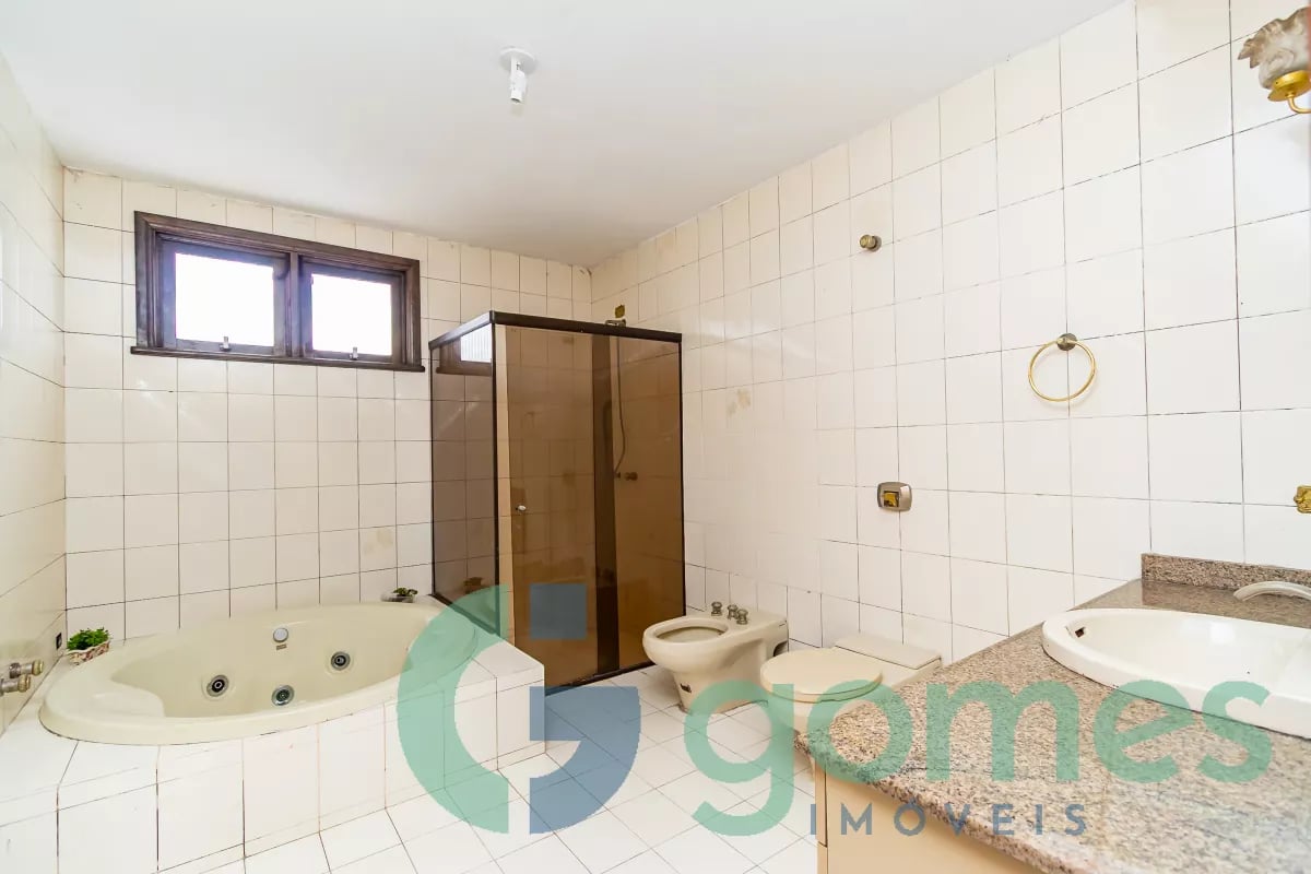 Sobrado com 3 dormitórios à venda com 275,00m² no Vila Izabel