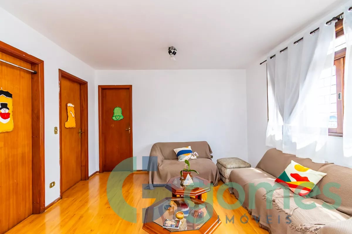 Sobrado com 3 dormitórios à venda com 275,00m² no Vila Izabel