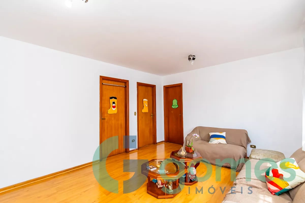 Sobrado com 3 dormitórios à venda com 275,00m² no Vila Izabel