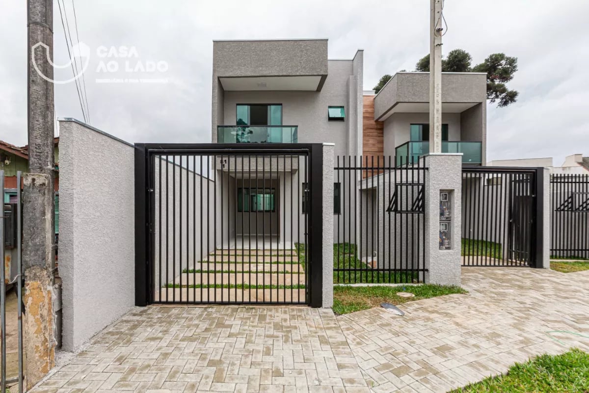 Sobrado 88m² com 02 quartos - Uberaba - Curitiba/PR.